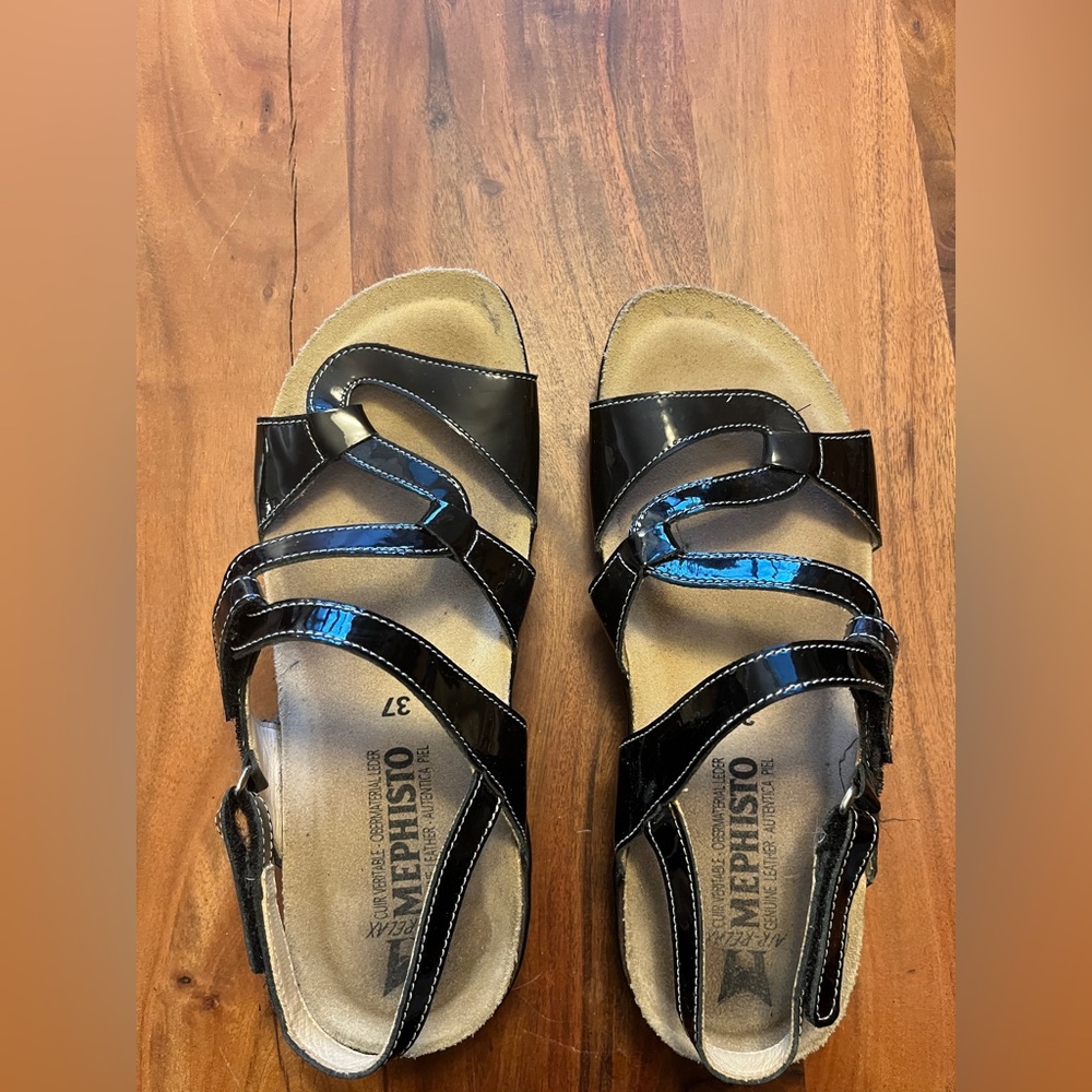 Black patent Mephisto sandals, size 37